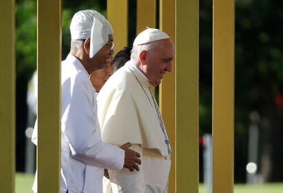 Il viaggio del Papa in Myanmar 18