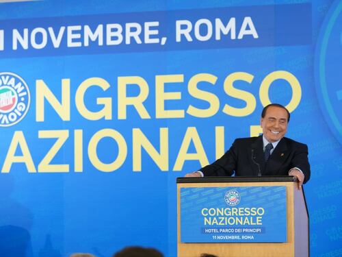 Berlusconi: "I 5 Stelle ferocemente giustizialisti"