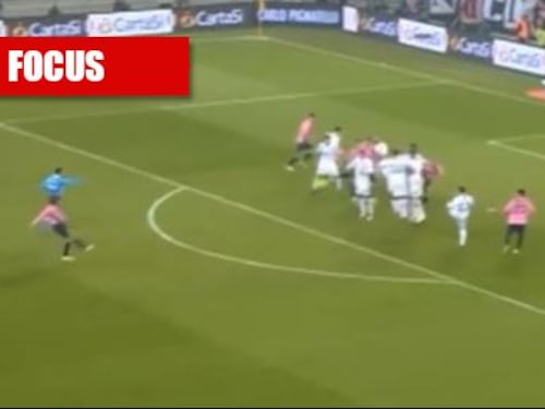 Il calcio di punizione è un'opera d'arte: ecco i 10 migliori stoccatori della storia