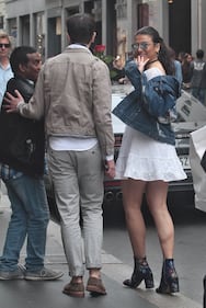 Giulia Salemi hot a passeggio per Milano 6