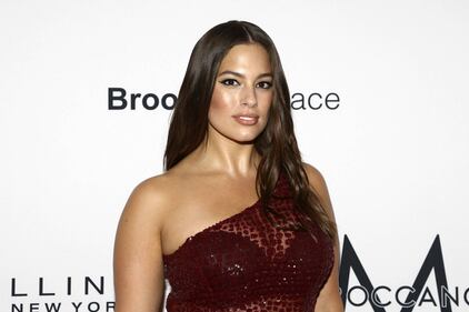 Ashley Graham, curve sexy in bikini 9