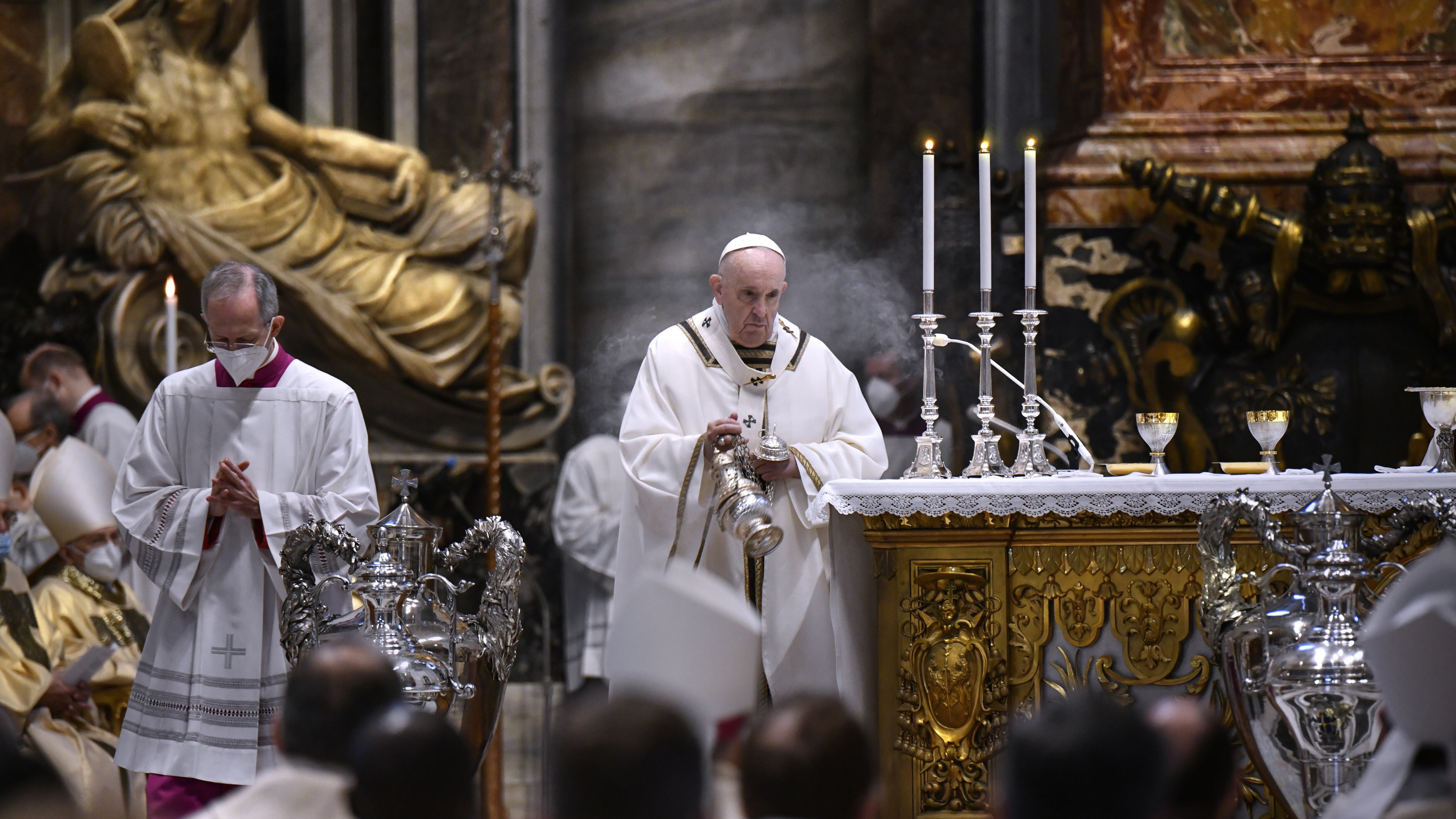 La Via Crucis di Francesco tra paure e speranze dei bimbi