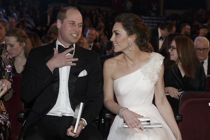 Kate Middleton in bianco ai Bafta 2019 1