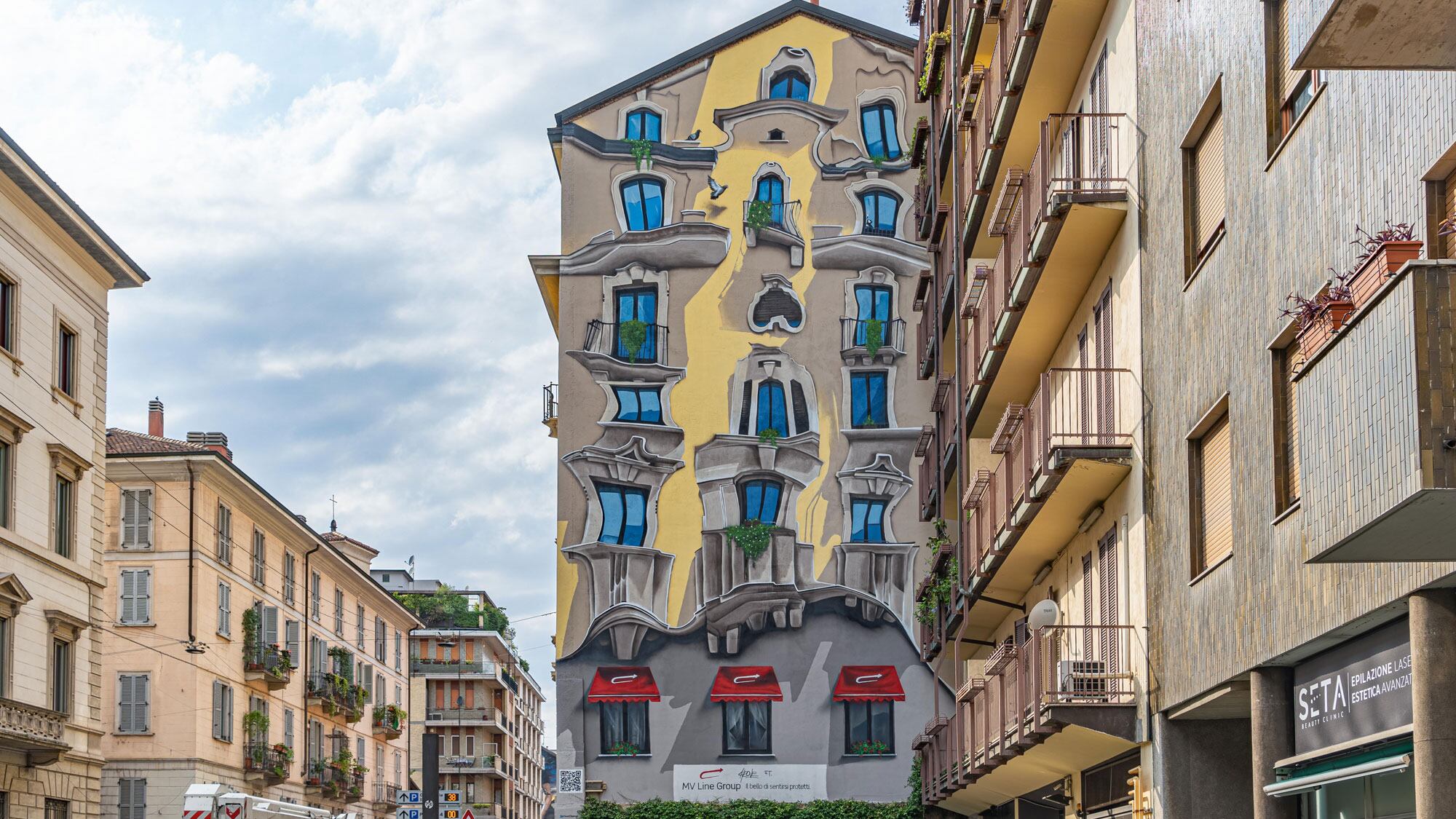 Un angolo di Barcellona a Milano con il murales di Cheone: The Vision