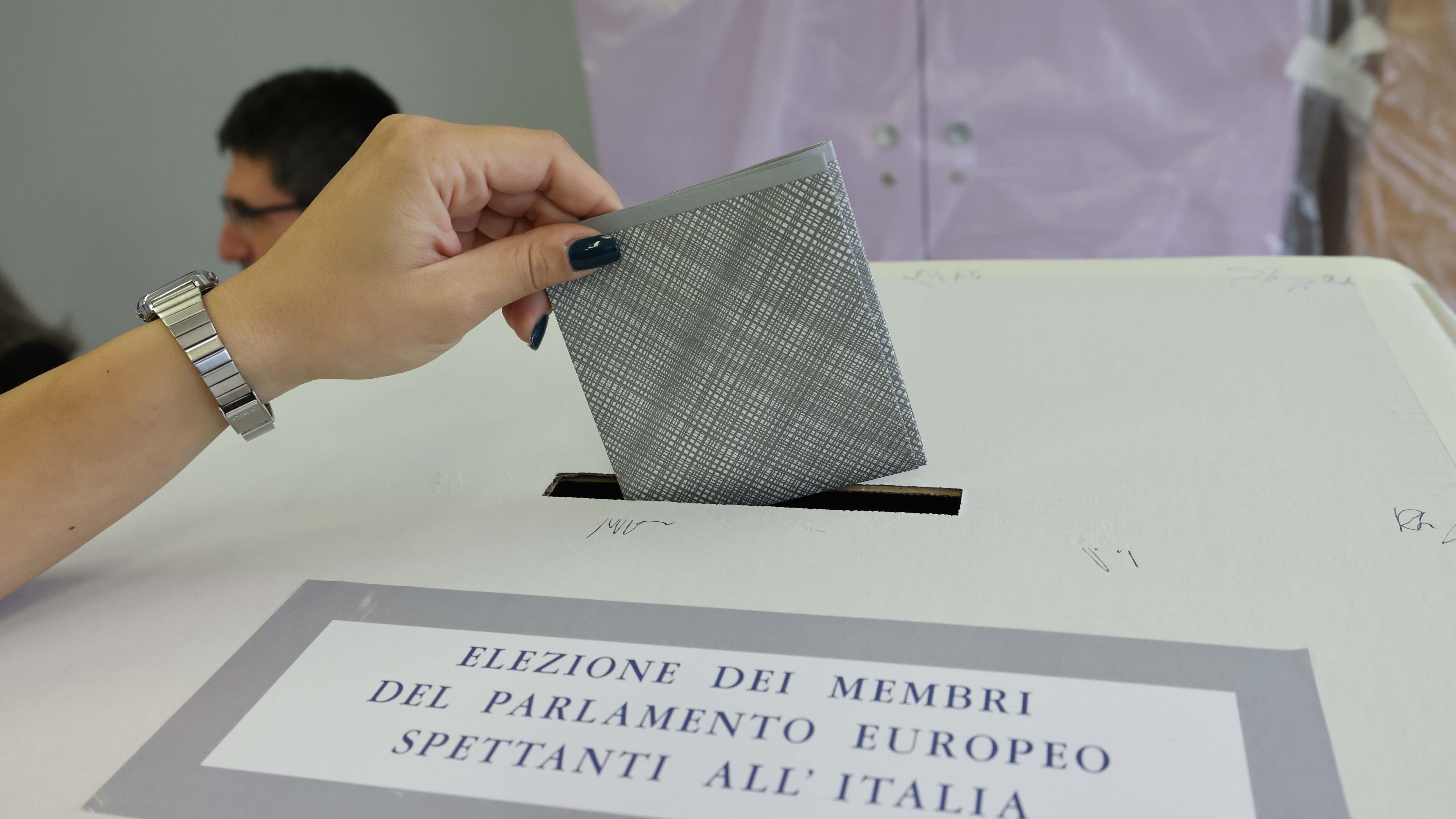 Un voto per rialzare la testa