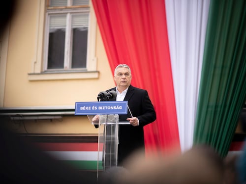 Sul greggio russo l'Europa va in tilt. Orbán non cede: sanzioni a rischio