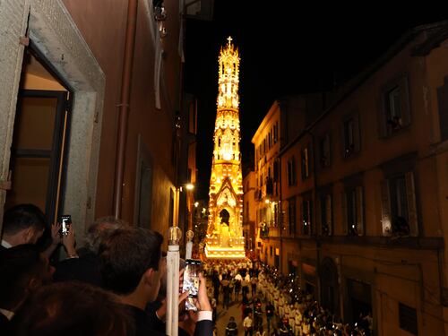 Sventato attacco a Viterbo, arrestati due turchi: volevano assaltare la processione di Santa Rosa