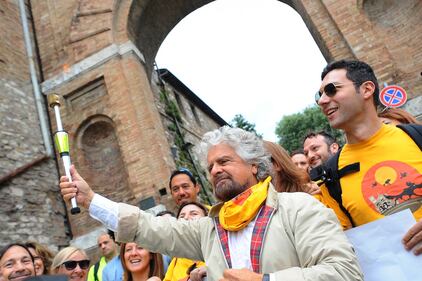 Beppe Grillo in marcia per il reddito di cittadinanza 9