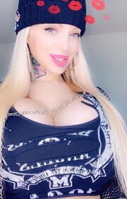 Sabrina Sabrok, le immagini più hot 11