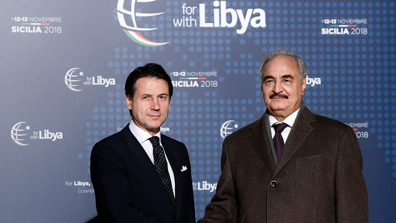 Arriva Haftar la primadonna. Partono i colloqui sulla Libia