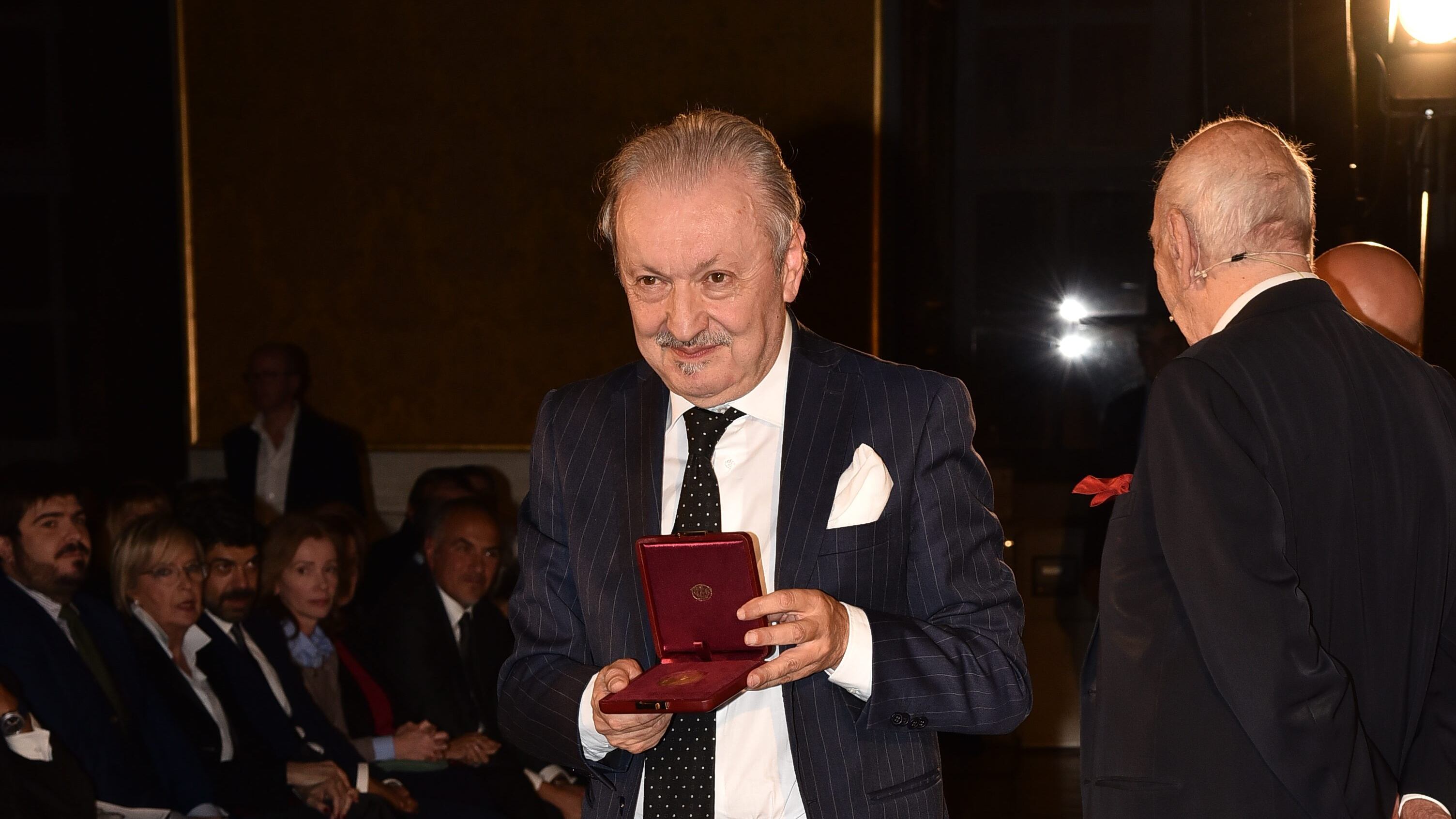 Nino Aragno ci presenta "Sua Eccellenza Italia" E tutti gli uomini che l'hanno (ri)fatta grande