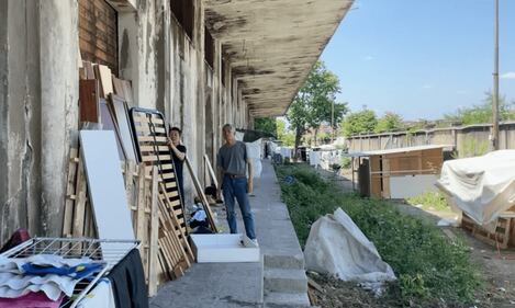 Baraccopoli Milano - Scalo Farini  7