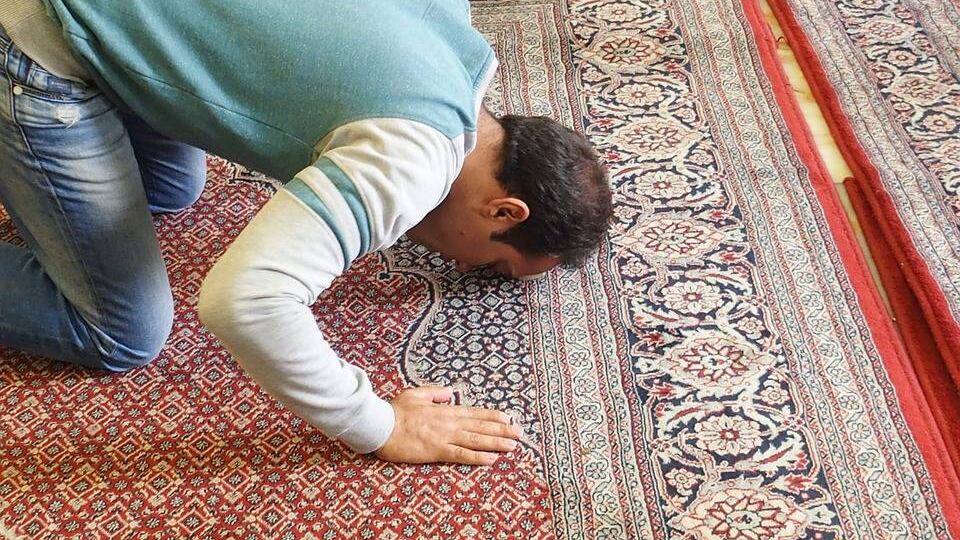Il Comune regolarizza le moschee abusive: "Sinistra e legalità mondi distanti"