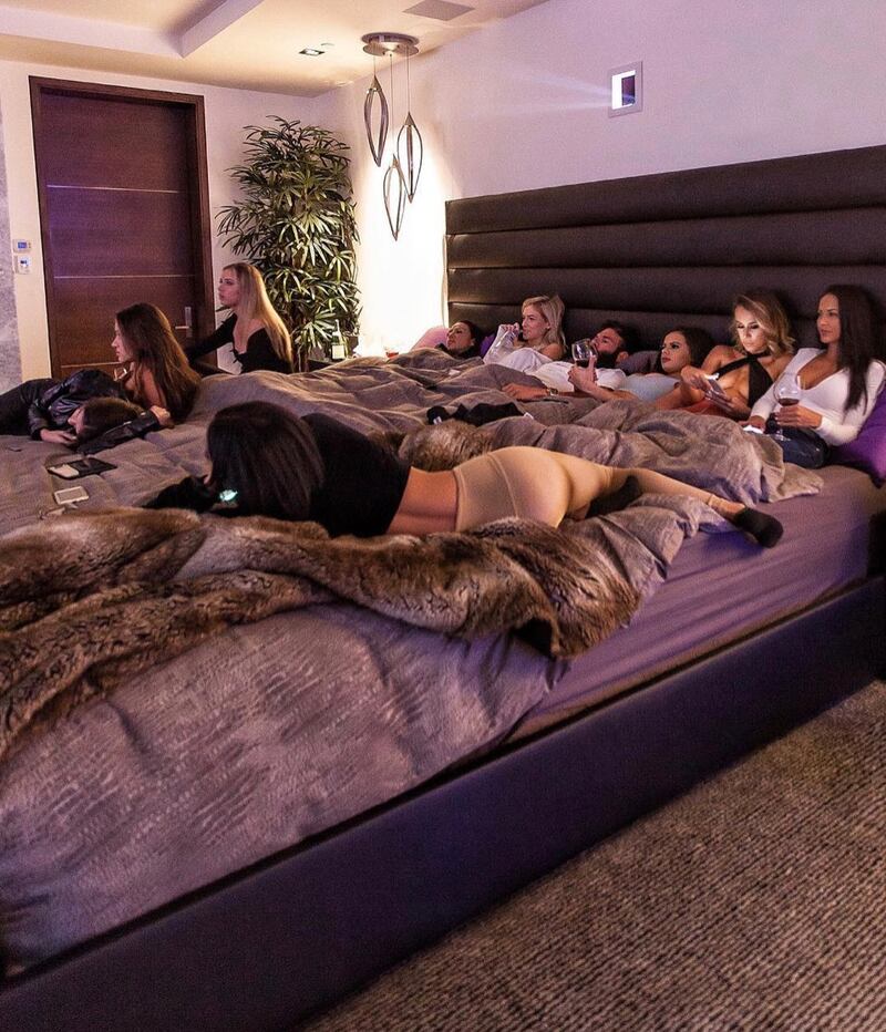 Dan Bilzerian, le foto su Instagram 5