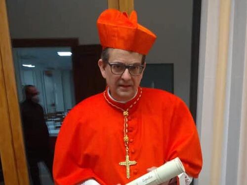"Dimissioni? Chiacchiere irrispettose. Spero continui a riformare la Chiesa"