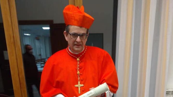 "Dimissioni? Chiacchiere irrispettose. Spero continui a riformare la Chiesa"