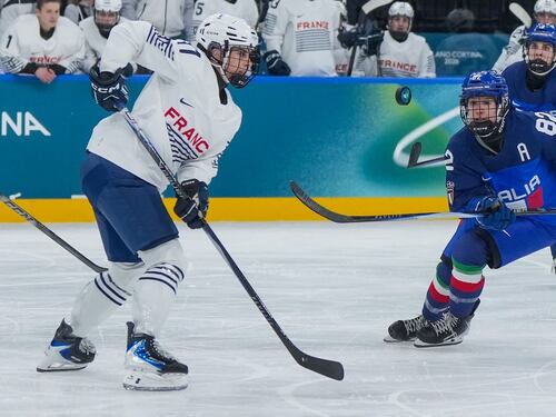 Milano-Cortina, prima storica vittoria dell’Italia femminile di hockey: battuta 4-1 la Francia