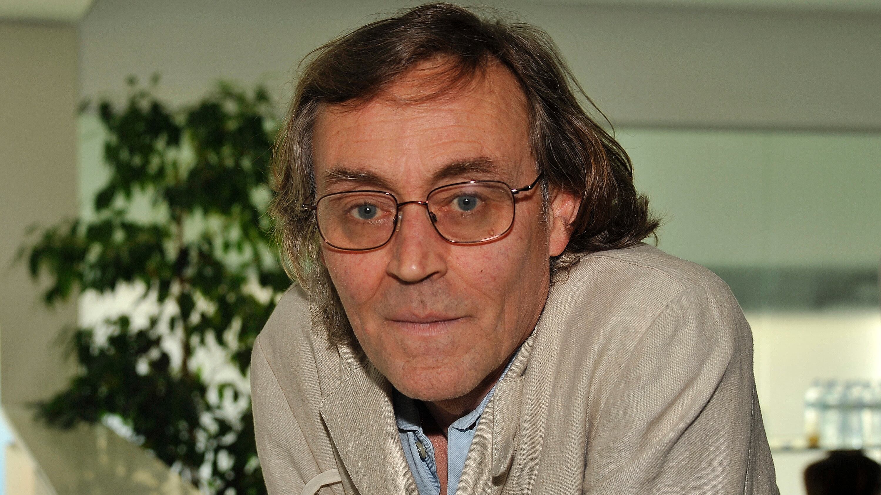 "Niente moralismo, l'ironia non ci salverà ma almeno ci diverte"