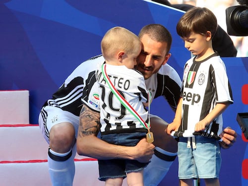 Figlio di Bonucci in lacrime, la moglie Martina: "Ecco perché piangeva"