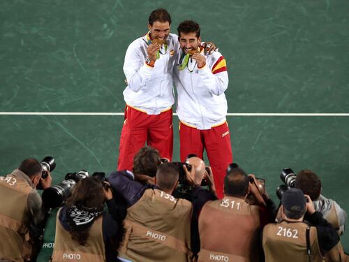 Rio 2016, l'Italia del tennis è out. Nadal vince l'oro ed entra nella storia