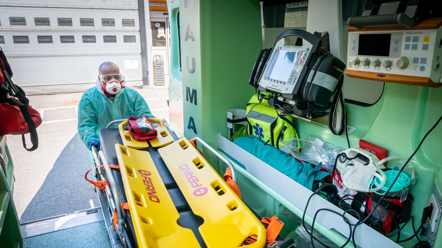 Brusaferro: "Comincia discesa della curva, pensare a fase due"