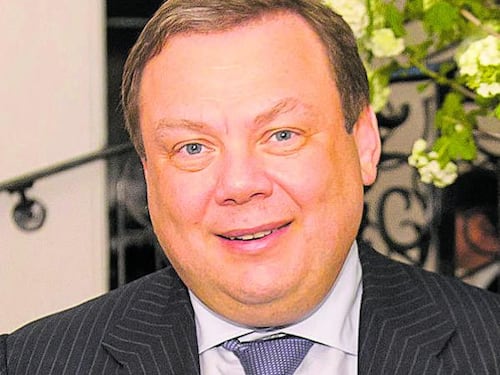 Sanzioni revocate a due super-oligarchi. "Non è provato siano complici di Putin"
