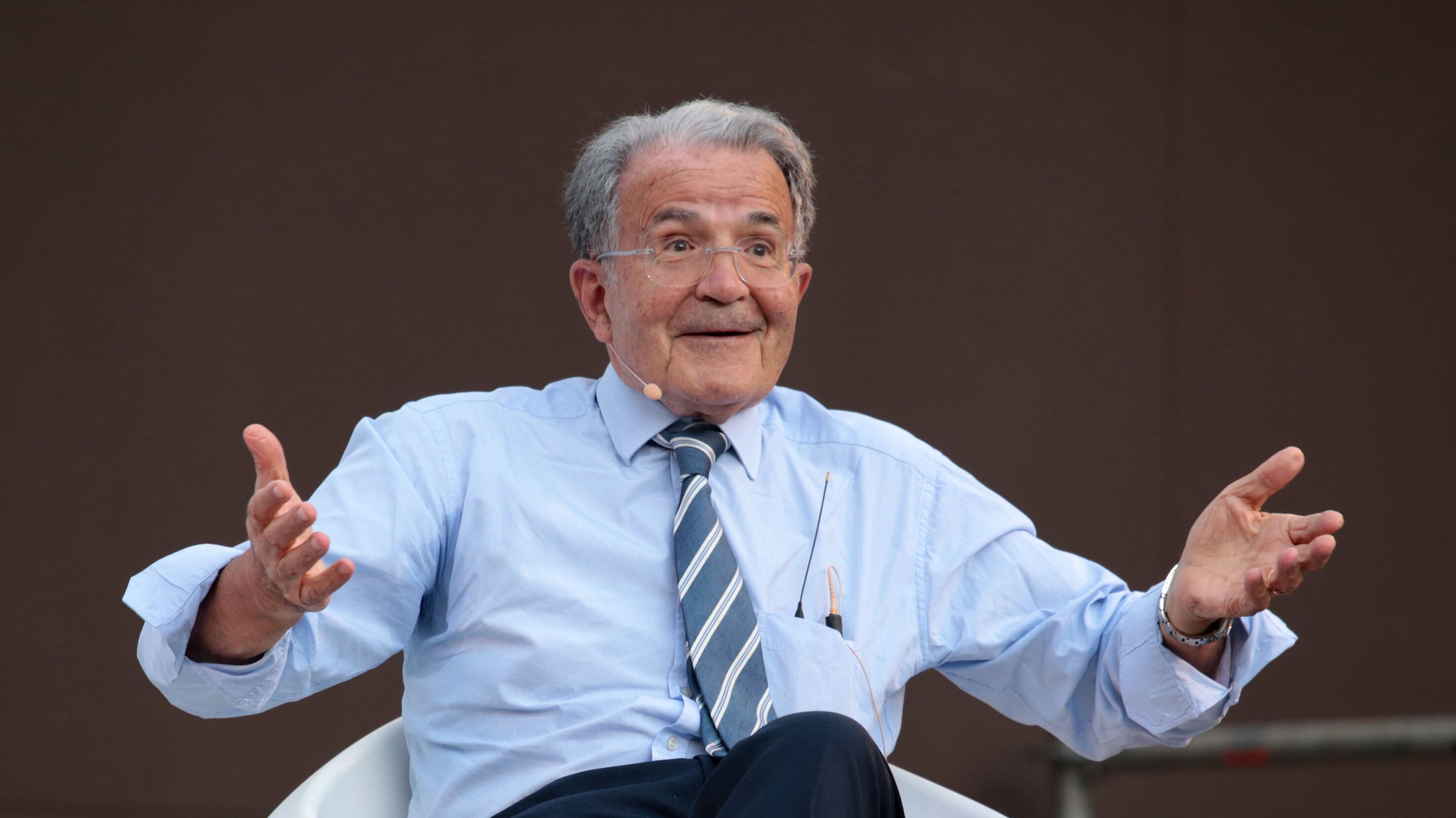 Da Prodi a D'Alema quel vizio a sinistra di fare affari con Stati esteri dai molti buchi neri