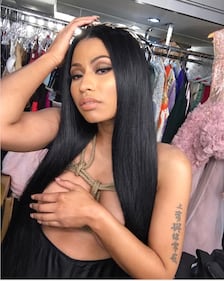Nicki Minaj in topless per i fan 2