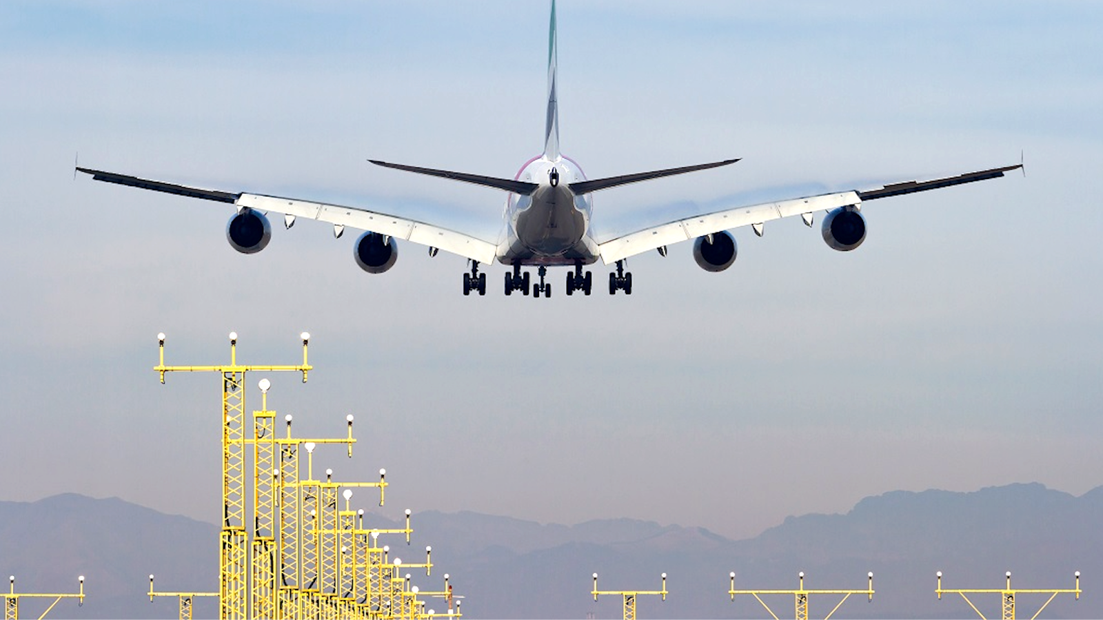Malpensa, lavori su una pista e parte dei voli programmati su Linate