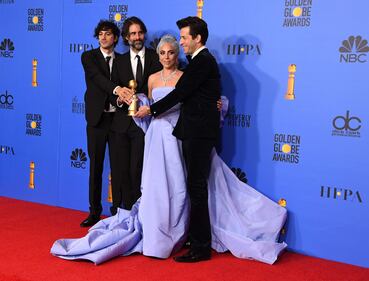 Lady Gaga ai Golden Globe 2019: foto 10