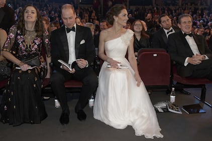 Kate Middleton in bianco ai Bafta 2019 7