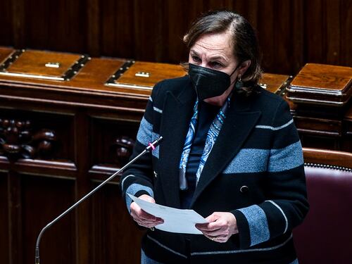 Accoglienza e vaccini, l'Italia apre le porte "Otto milioni di sfollati"