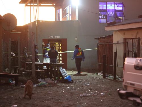 Sabato tragico in un nightclub in Sudafrica. Muoiono 22 giovani, è giallo sulle cause