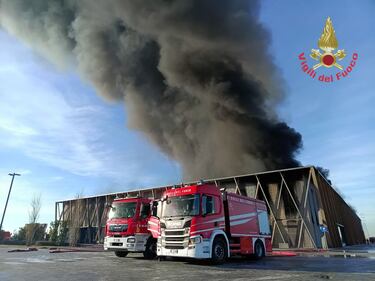 Cavenago, incendio nell’azienda Planet Farms 2