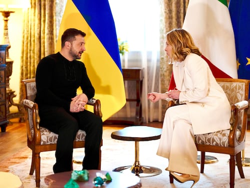 La linea di Roma: sostegno a Kiev ma l'Europa eviti fughe in avanti