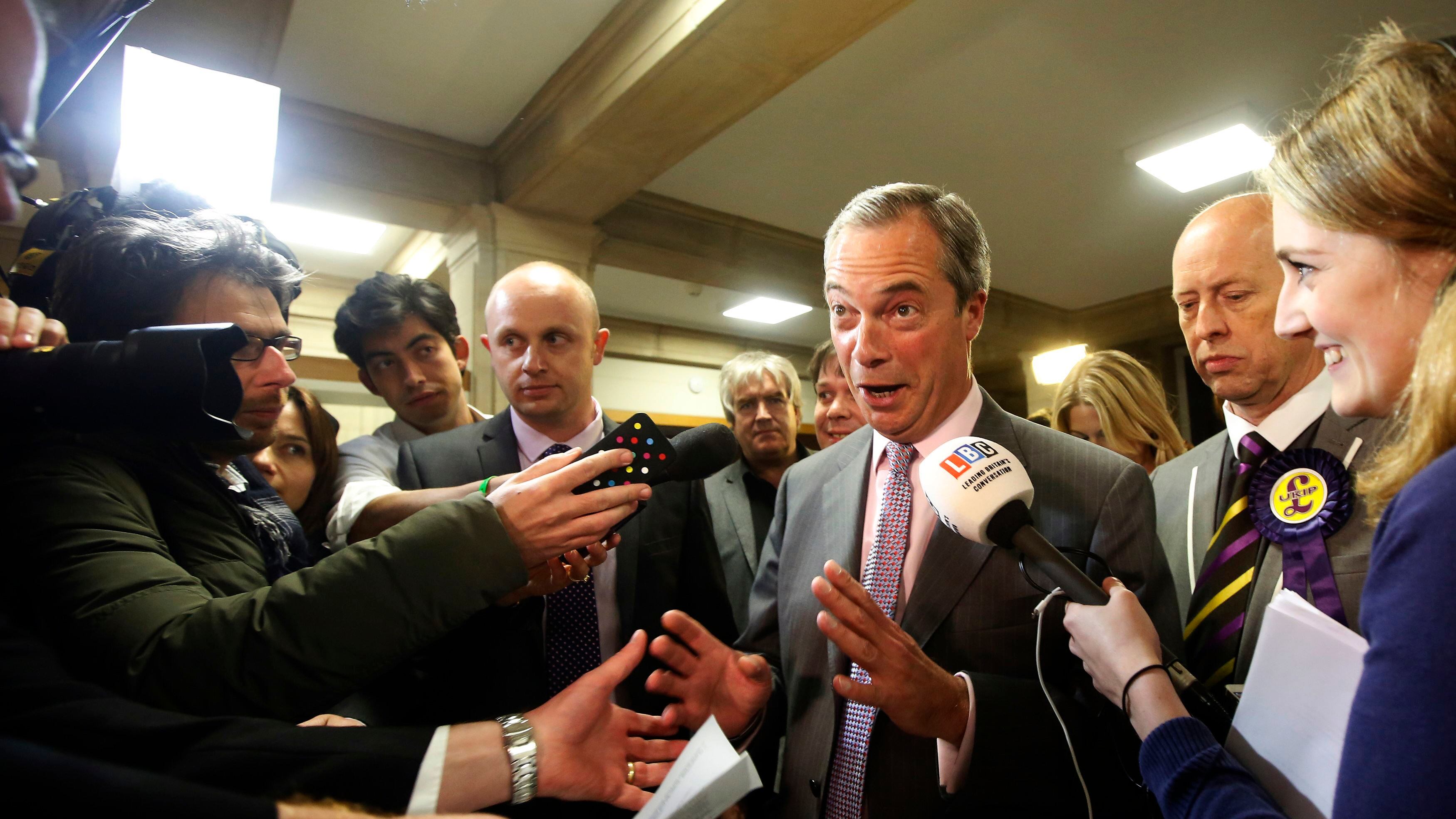 Farage cavalca il terremoto che salverà l'Inghilterra dall'Ue