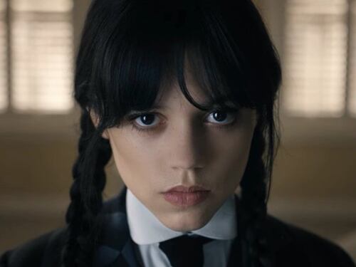 Jenna Ortega costretta a lasciare Twitter per colpa della AI: cosa è successo