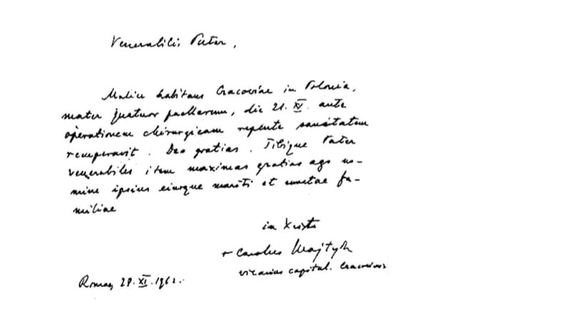 Scrittura del 1962 (anni 42). Si nota una certa rigidità che potrebbe far pensare ad un momento poco tranquillo nell’esistenza del Pontefice.