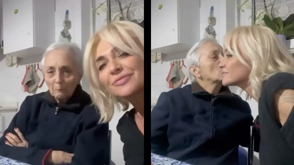 Lutto per Paola Barale, è morta la mamma Carla. Il messaggio d'addio
