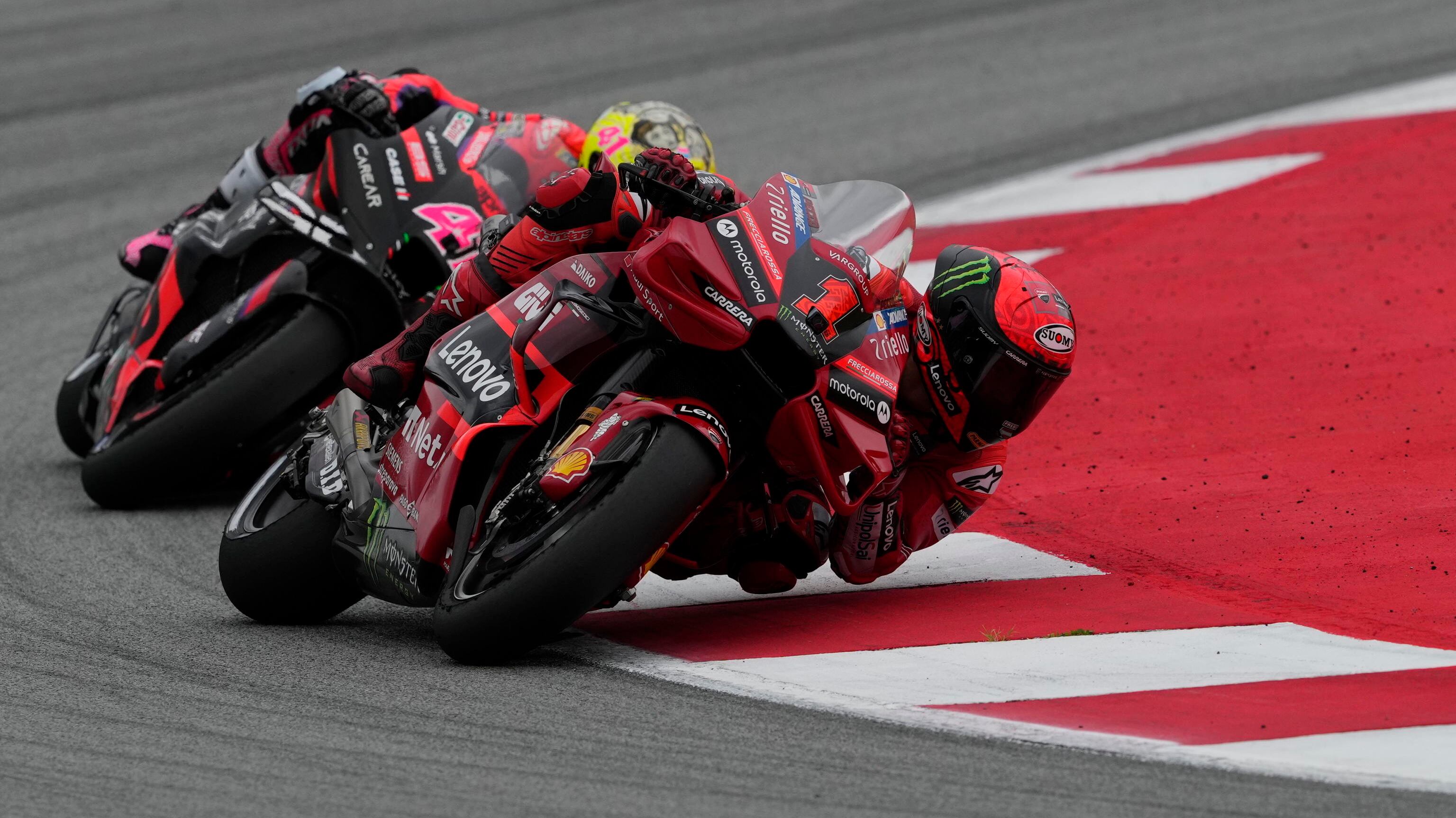 MotoGP, a Bagnaia la pole e a Espargaro la Sprint Race di Barcellona