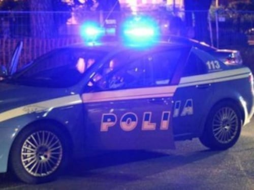 “Sono un uomo e se voglio ti massacro”. A Pesaro studentessa respinge le avances e viene pestata dal tunisino