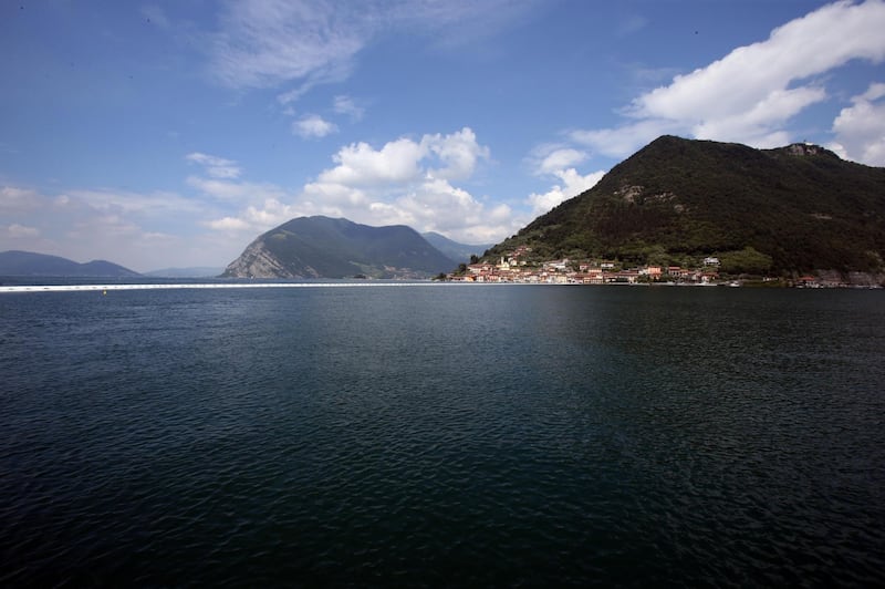 "The floating piers", la passerella di Christo 15