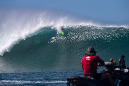 Triple Crown of Surfing, prima grande giornata di surf alle Hawaii 8