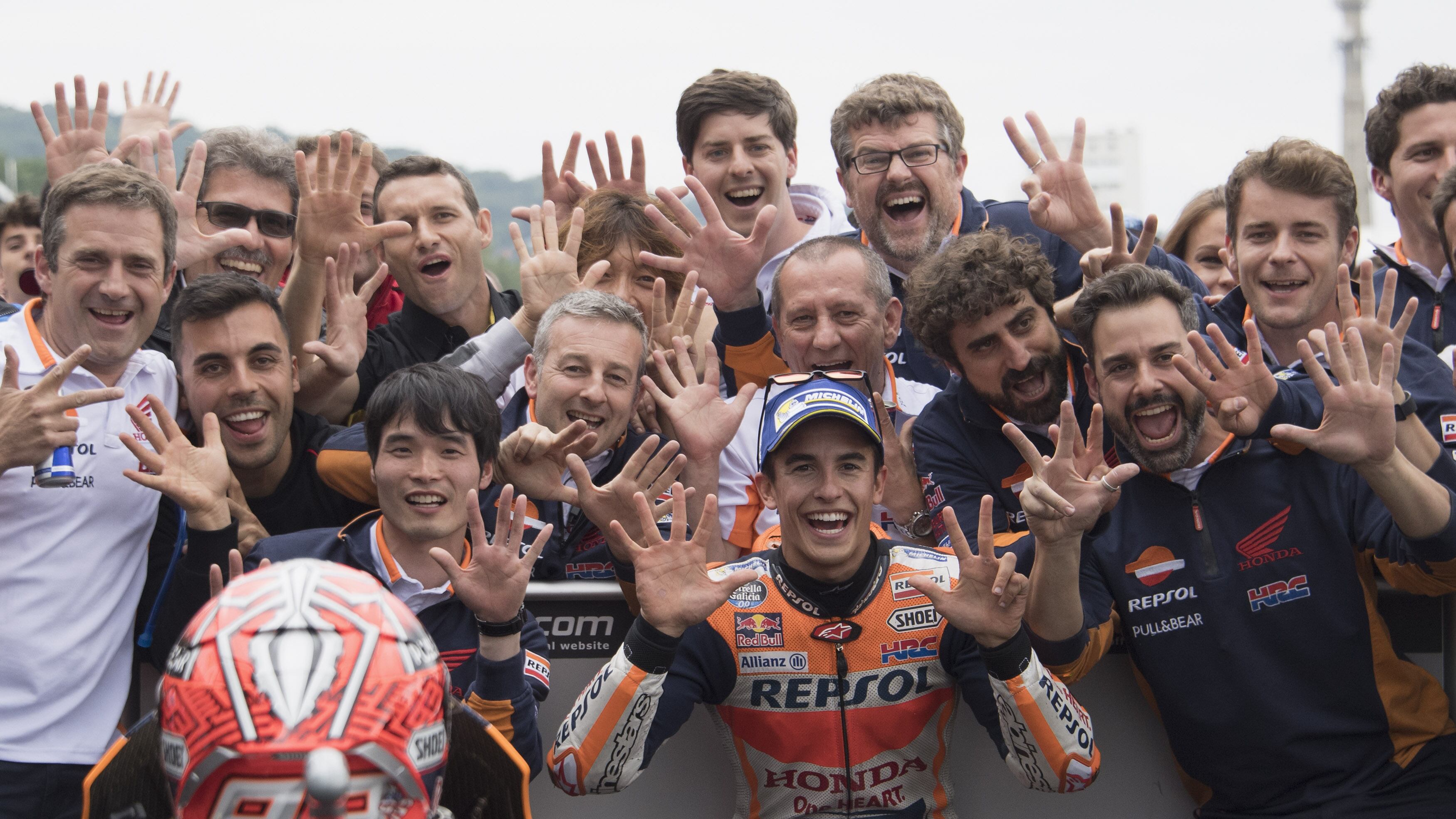 Marquez asso pigliatutto. Viñales e Rossi in difesa