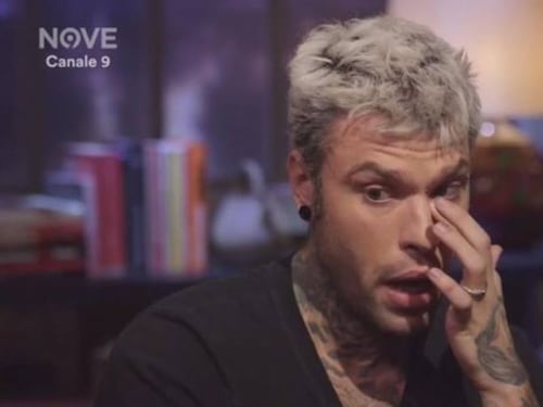 Fedez guadagna meno dopo il divorzio da J-Ax e Rovazzi