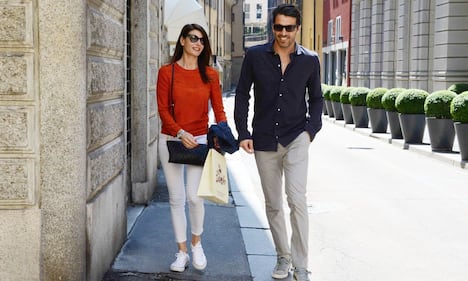 Ilaria D'Amico e Gigi Buffon, passione in piscina e pancino sospetto 22