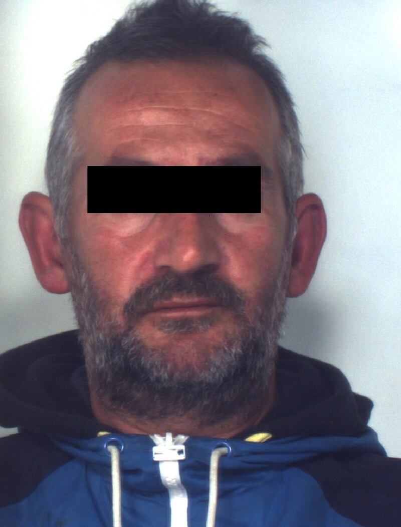 Lecce, il volto dell'autore e l'arma del delitto 1
