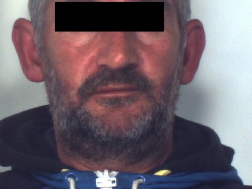 Lecce, il volto dell'autore e l'arma del delitto