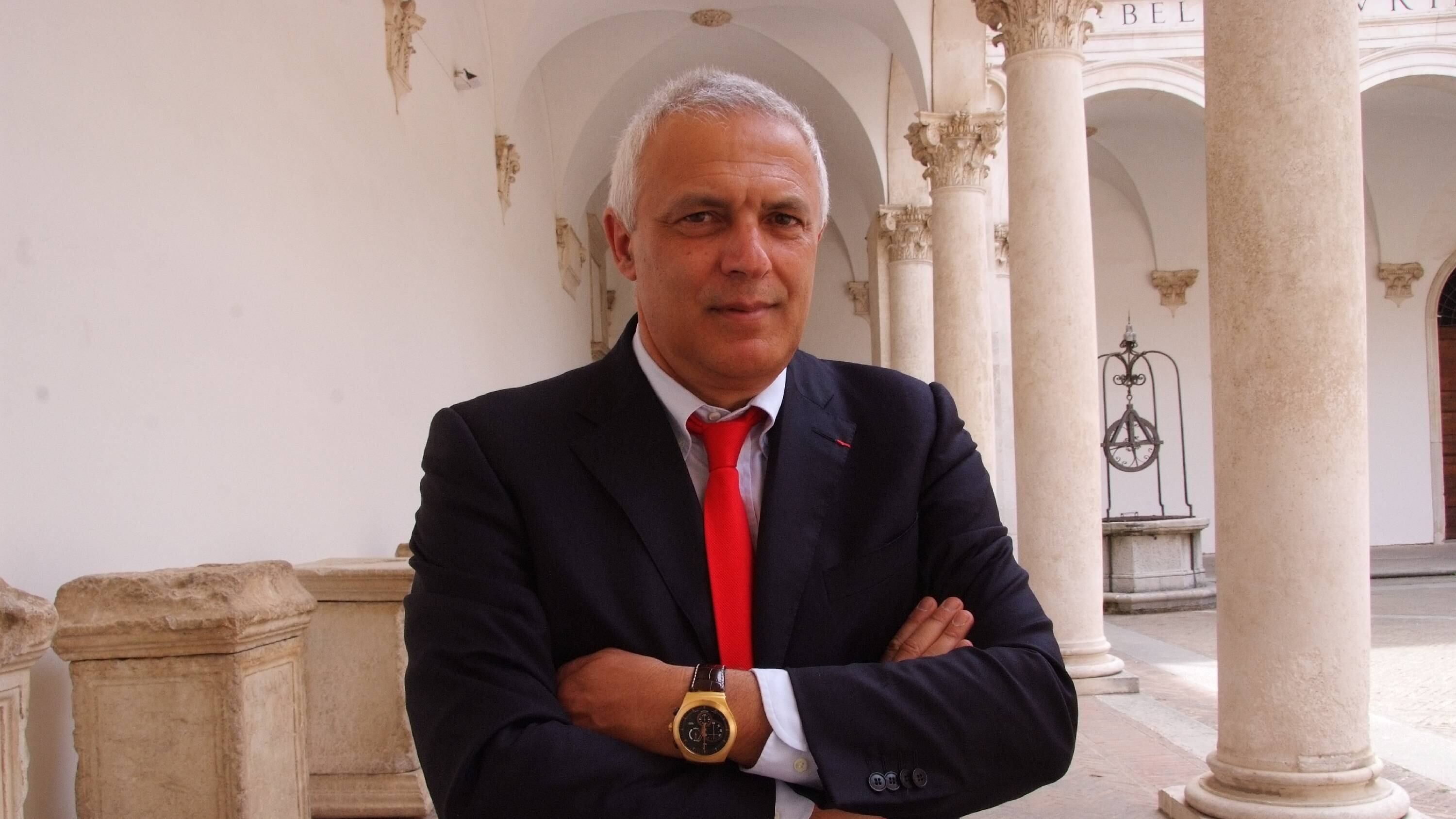 "Se vogliamo essere liberi torniamo a leggere i classici"