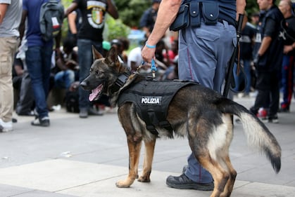 Migranti, nuovo blitz della polizia in stazione Centrale 4